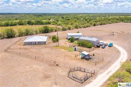 1320 Track Road, Dale, TX, 78616