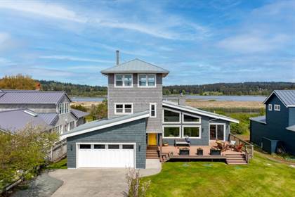 Residential Property for sale in 2219 Shore Avenue, Freeland, WA, 98249