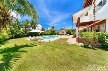 Modern and charming villa in the quiet neighborhood of Cajuiles