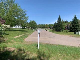 On KINGS HILL DR, Tomahawk, WI, 54487
