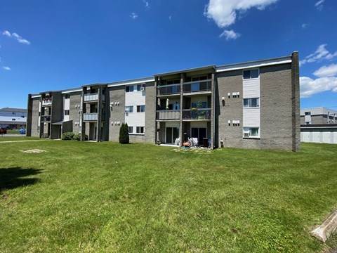 Condo For Rent at 759 Rue Bussière, Granby, Quebec, J2J 1S7 | Point2