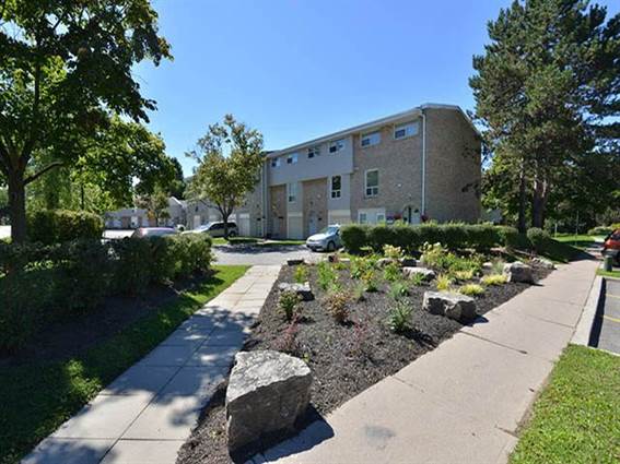 Condo For Rent at 560-570 Waverly Street N, Oshawa, Ontario, L1J 5Y4 ...