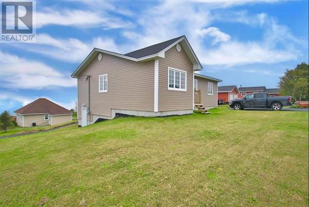 11 English Hill, Carbonear, NL - photo 3 of 13