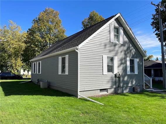 613 S 4th Street, Luck, WI