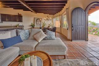 Residential Property for sale in Beautiful home surrounded by gardens and a dreamy view. Ideal as a home or AIRBNB investment, Ensenada, Baja California