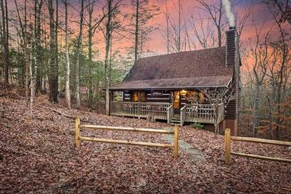 708 Country Oaks Drive, Pigeon Forge, TN, 37863