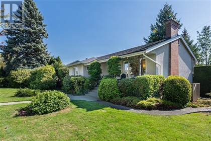Picture of 2211 Kinross Ave, Oak Bay, British Columbia, V8R2N4
