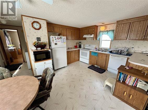 Mobile Home For Sale at 904 121 Avenue, Dawson Creek, British Columbia ...