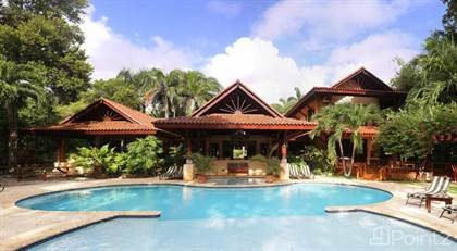 Sunrise Villa, Luxury Orchid Bay Beachfront Villa 8 spacious suites, steps to Sandy Beach, Cabrera, Maria Trinidad Sanchez
