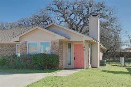 Picture of 108 Oak Wood Lane, Kennedale, TX, 76060