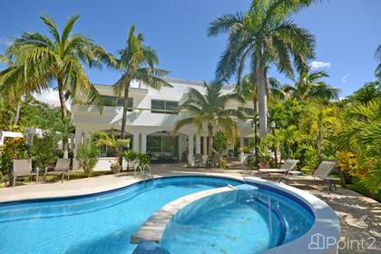 DUPLEX-6-BEDROOM-HOME-NEAR-THE-BEACH, Playa Paraiso, Quintana Roo