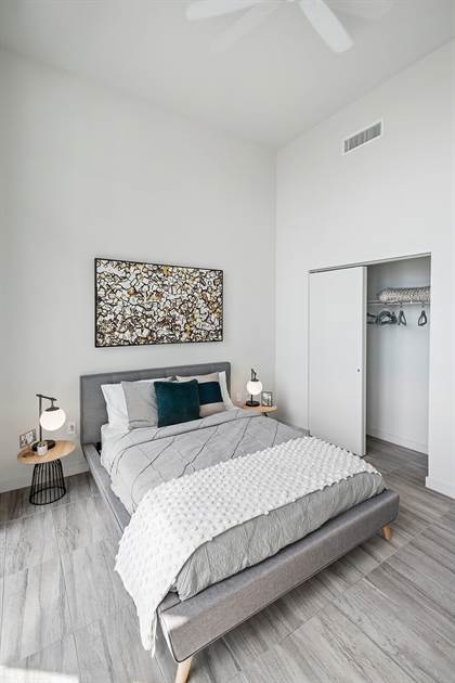Caoba Apartments, Miami  Reviews, photos, prices for 698 NE 1st Ave