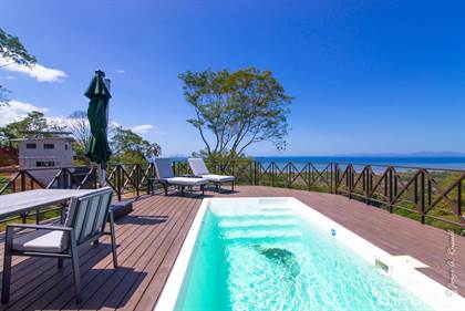 Nativa stunnig ocen viw house with pool, Tarcoles, Puntarenas