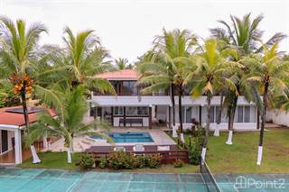 Beachfront house with pool, tennis court, Esparza, Puntarenas