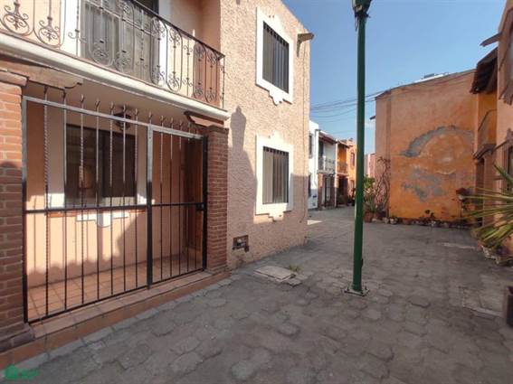 House For Sale at Jose Maria Arteaga 6, Centro, San Juan del Rio ...