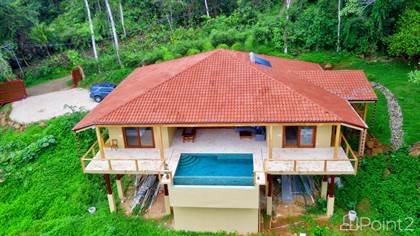 Ocean View 4-Bedroom Home with 3-Bedroom Guesthouse & Pool in Escalares, Escaleras, Puntarenas