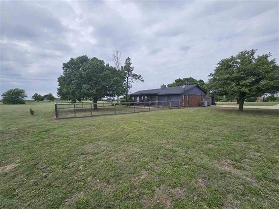 House For Sale At 339 Se Lasso Loop, Lawton, Ok, 73501 