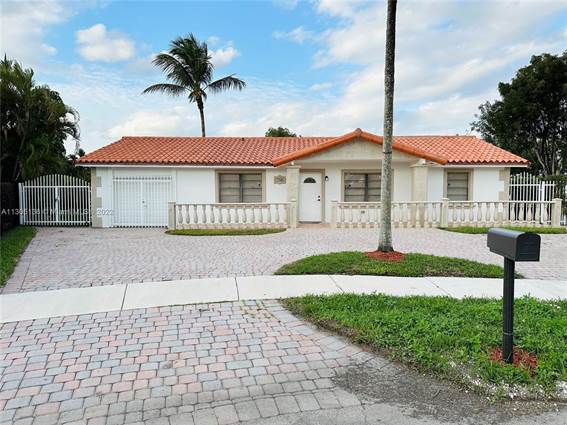 13385 SW 42nd Ter, Miami, FL - photo 2 of 24
