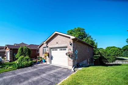 75 Masters Dr, Barrie, Ontario, L4M 6W8