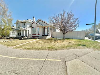 Picture of 496 Country Hills Drive NW, Calgary, Alberta, T3K 4W7