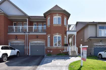 Picture of 207 Old Colony Rd, Richmond Hill, Ontario, L4E 5B9