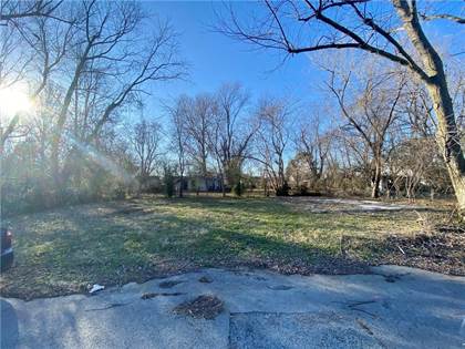 Lots And Land for sale in 814  S Inglewood  ST, Siloam Springs, AR, 72761