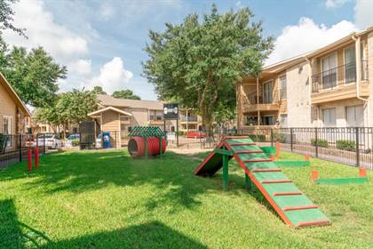 Picture of 515 South Bender Avenue, Humble, TX, 77338
