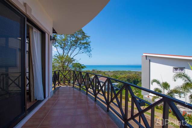 Nativa stunnig ocen view house with pool, Puntarenas