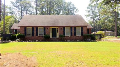 For Sale 414 Zetterower Rd Statesboro Ga 30458 More On Point2homes Com