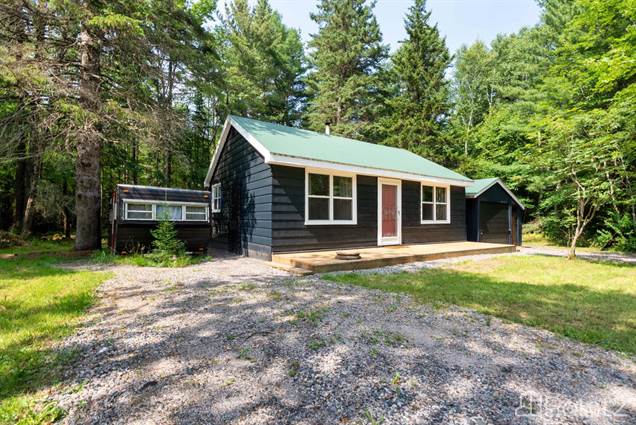 House For Sale at 1560 Bear Cave Rd, Muskoka Lakes, Ontario | Point2
