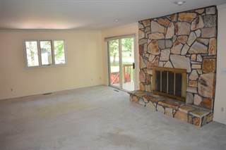 1786 CLARICES CIRCLE, Stevens Point, WI, 54482