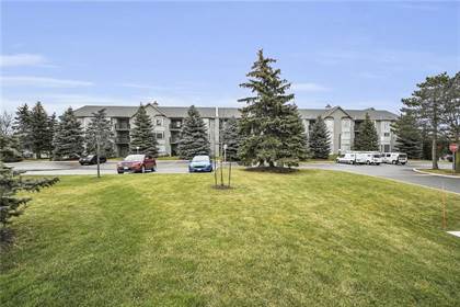 Picture of 990 GOLF LINKS Road, Unit #306, Ancaster, Ontario