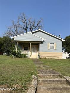 Picture of 527 N Main Street, Nevada, MO, 64772