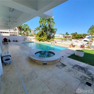 Jacuzzi and Pool - photo 3 of 19