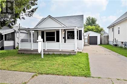 496 E Sarnia St, Winona, MN 55987 - realtor.com®