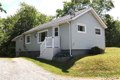 59 Town Lake Road, Liverpool, NS - photo 1 of 18