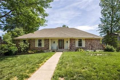 Picture of 1600 NW Weatherstone Drive, Blue Springs, MO, 64015